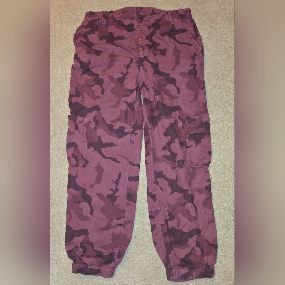 Sundance Women’s Sz Small Camo Joggers Pants Pull On Casual